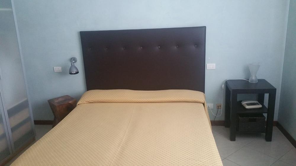 מרינה די מסה Hotel Illi מראה חיצוני תמונה