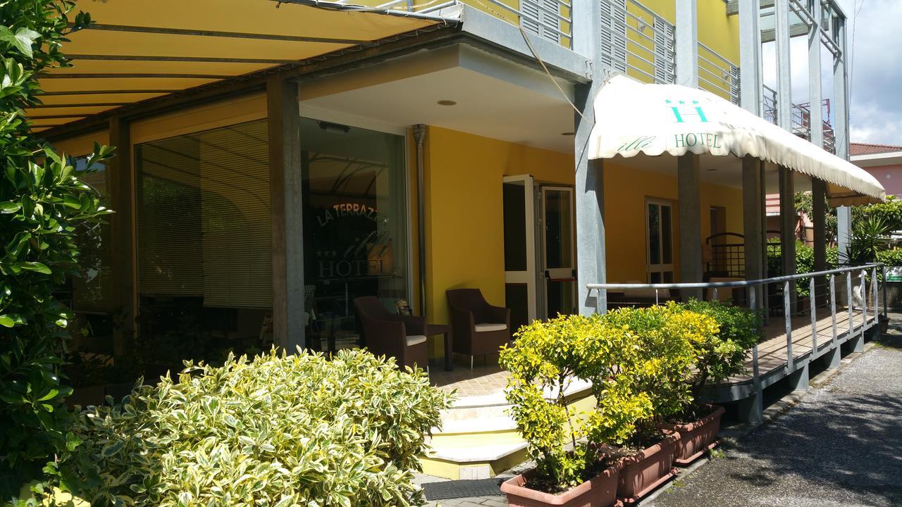 מרינה די מסה Hotel Illi מראה חיצוני תמונה