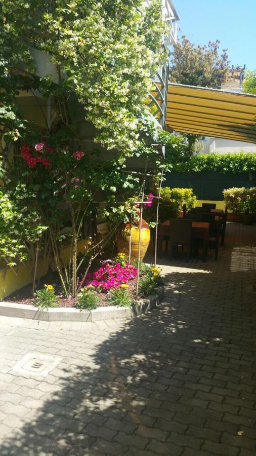 מרינה די מסה Hotel Illi מראה חיצוני תמונה