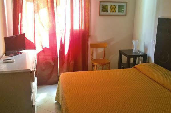 מרינה די מסה Hotel Illi מראה חיצוני תמונה